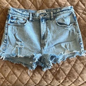 Abercrombie & Fitch The Mom High Rise Shorts